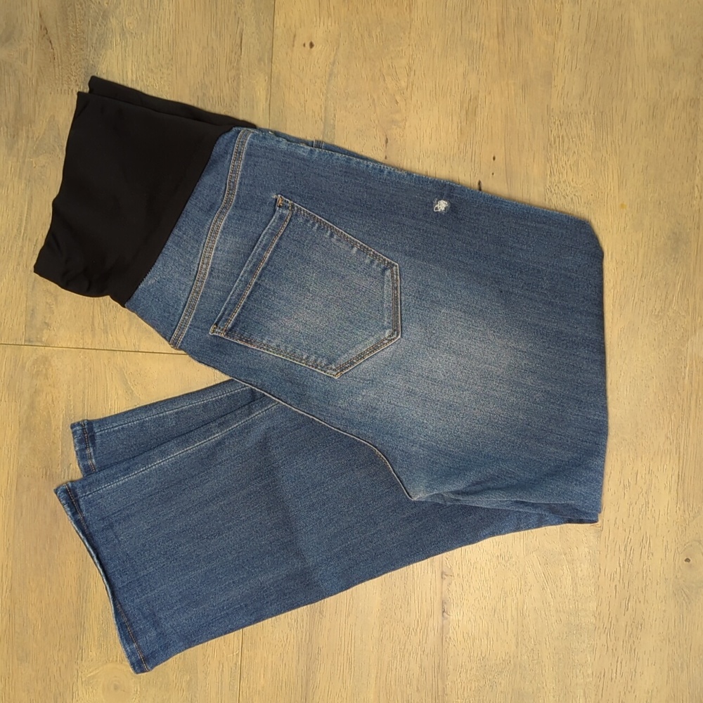 Maternity jean capris